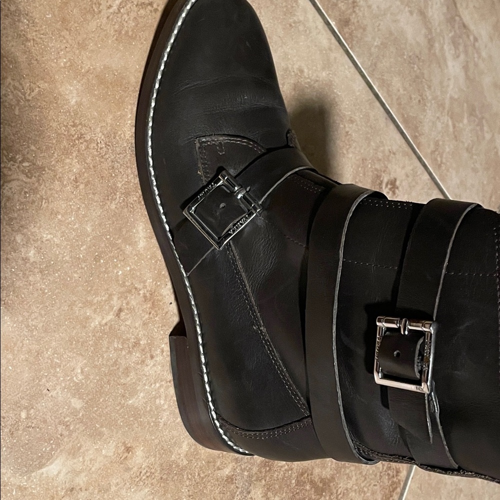Ivanka Trump Boots - Picture 4 of 6